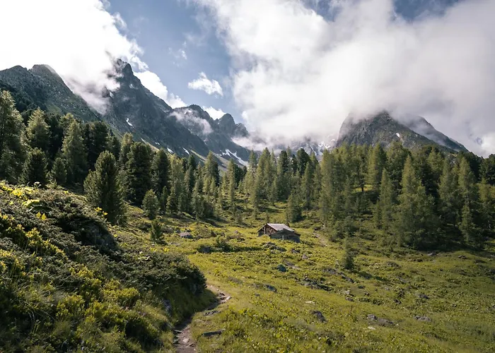 Subretta-2 By Interhome