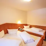 Apartamento Subretta-2 By Interhome